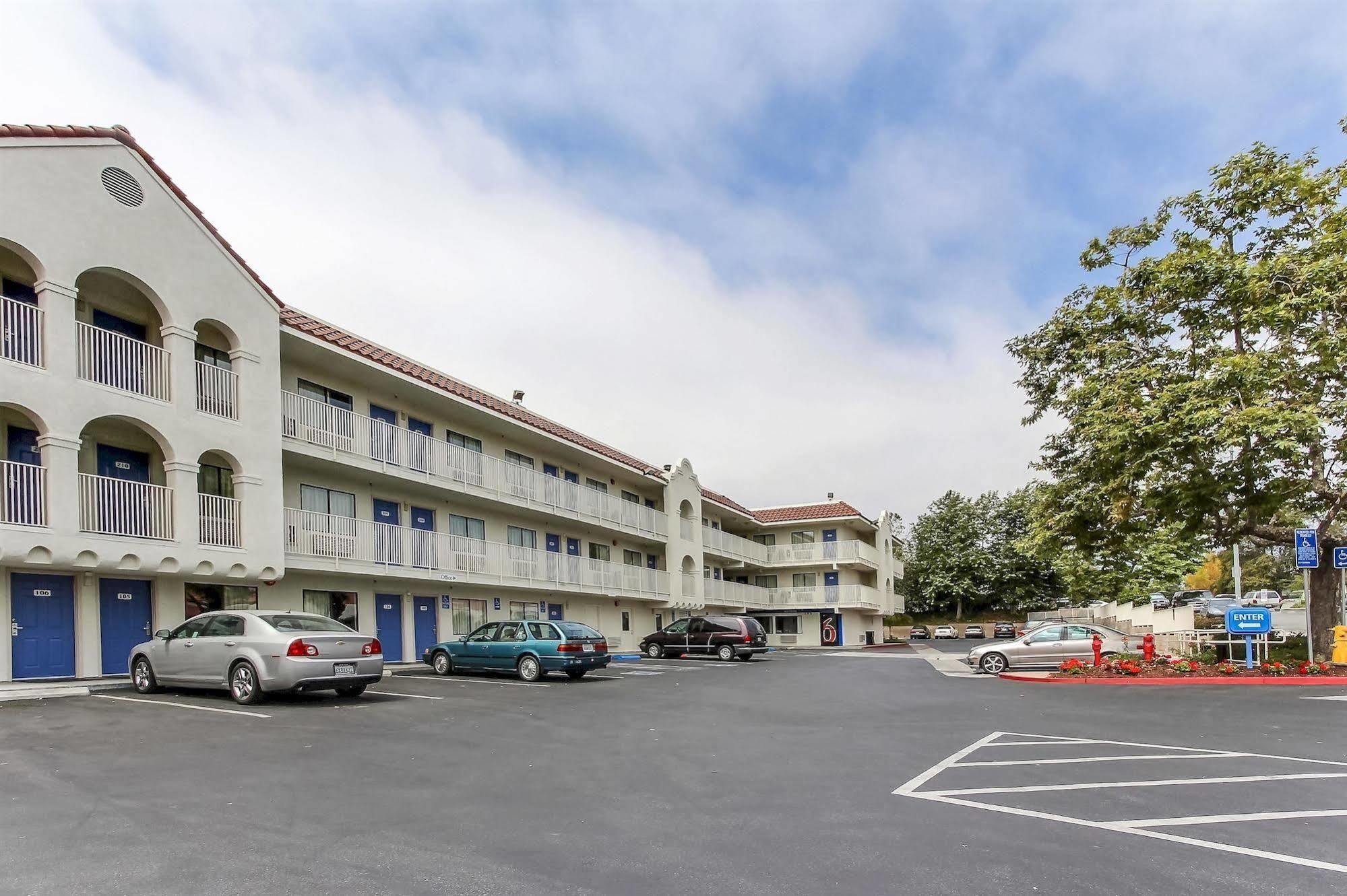 Motel 6-Watsonville, Ca - Monterey Area מראה חיצוני תמונה