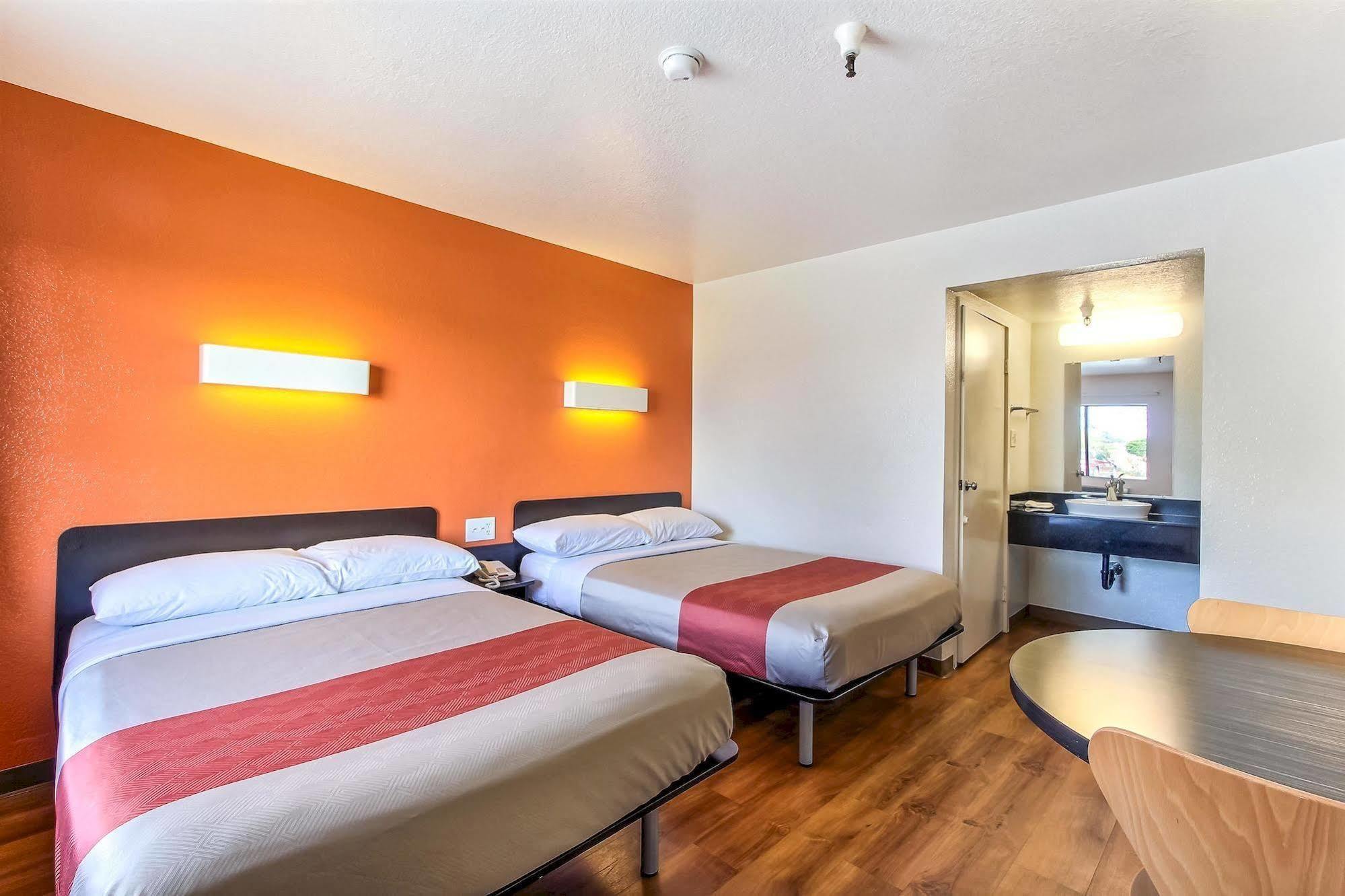 Motel 6-Watsonville, Ca - Monterey Area מראה חיצוני תמונה