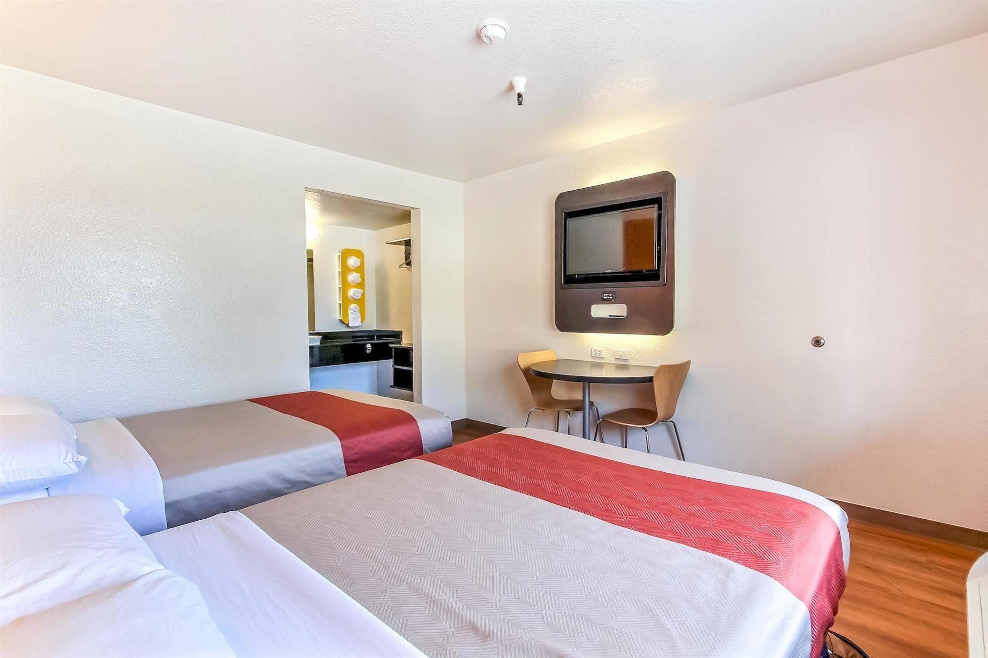 Motel 6-Watsonville, Ca - Monterey Area מראה חיצוני תמונה