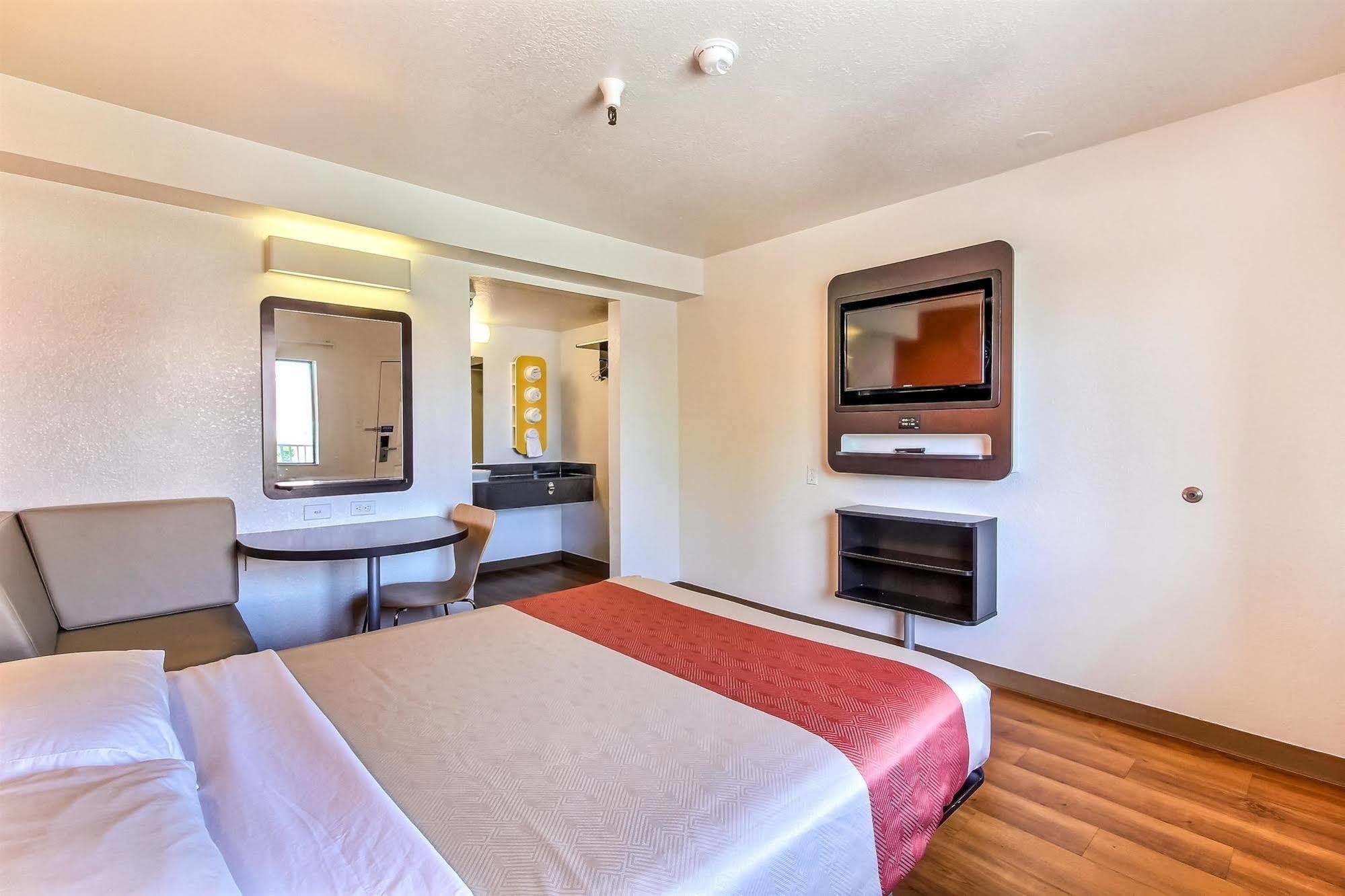 Motel 6-Watsonville, Ca - Monterey Area מראה חיצוני תמונה